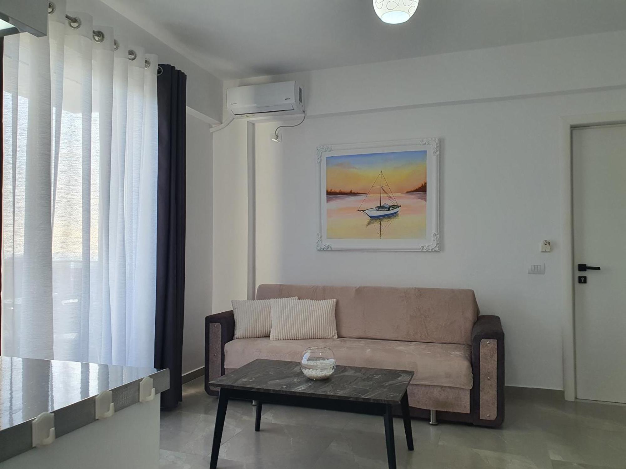Flore Rooms Sarandë Habitación foto